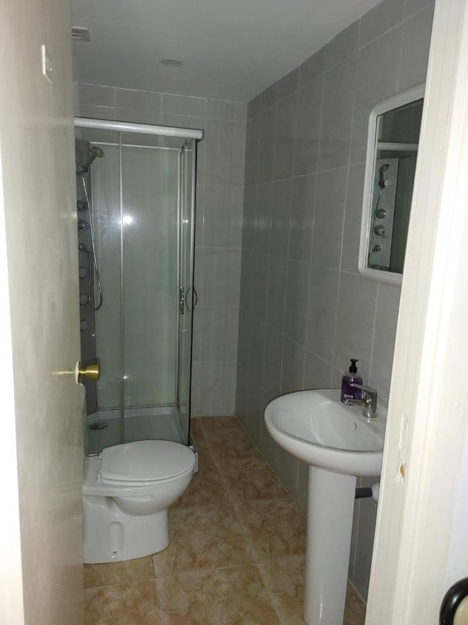 Hostal Sol Celeste Lloret de Mar Bagian luar foto