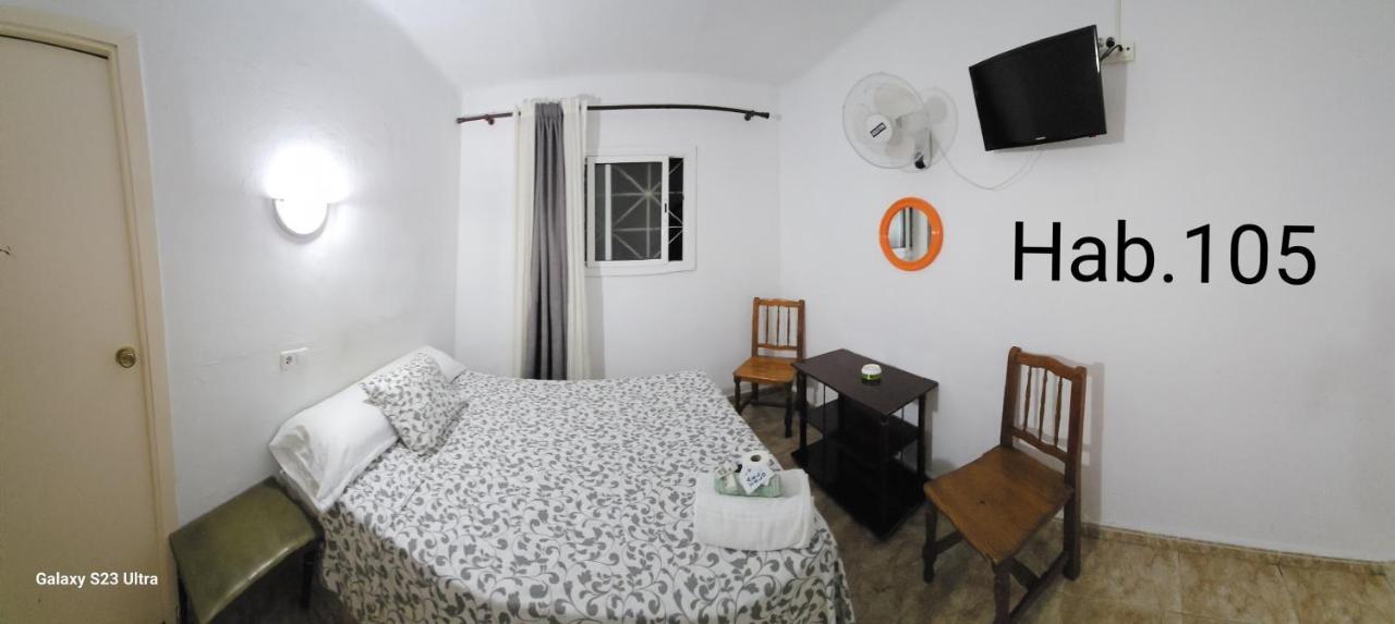 Hostal Sol Celeste Lloret de Mar Bagian luar foto
