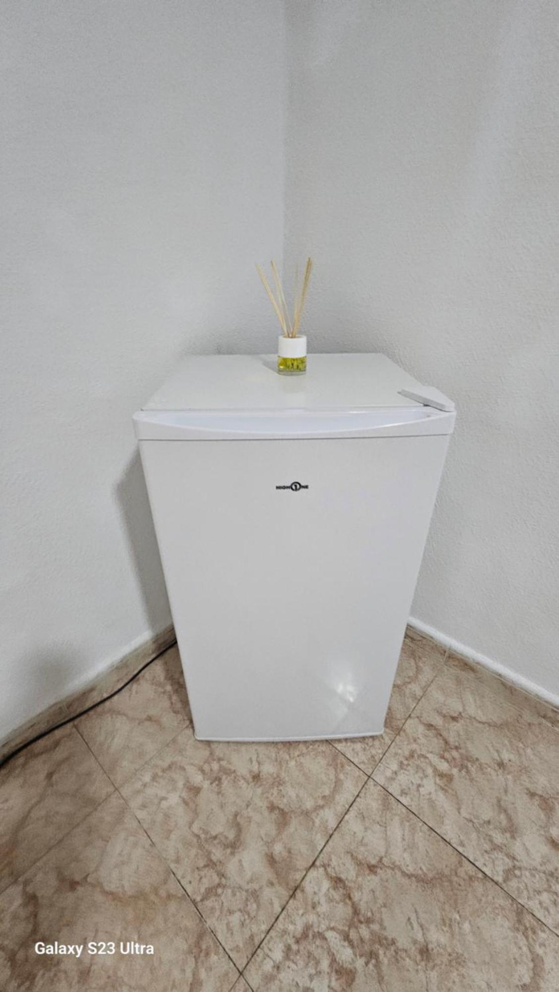 Hostal Sol Celeste Lloret de Mar Bagian luar foto